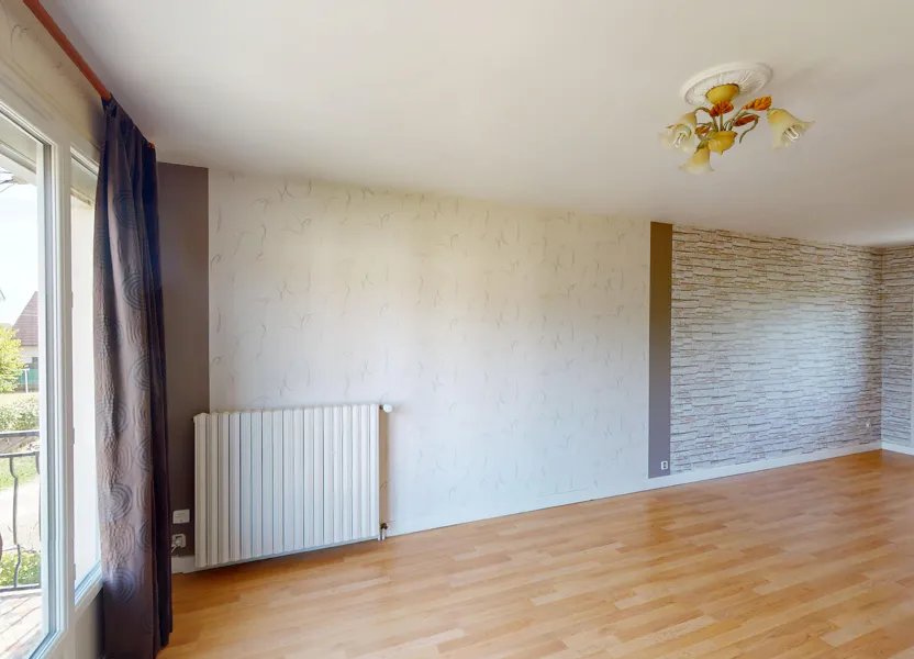 Maison à louer, 87m², Givry