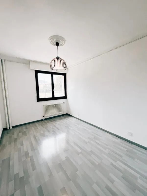 Appartement à louer, 77m², Cluses