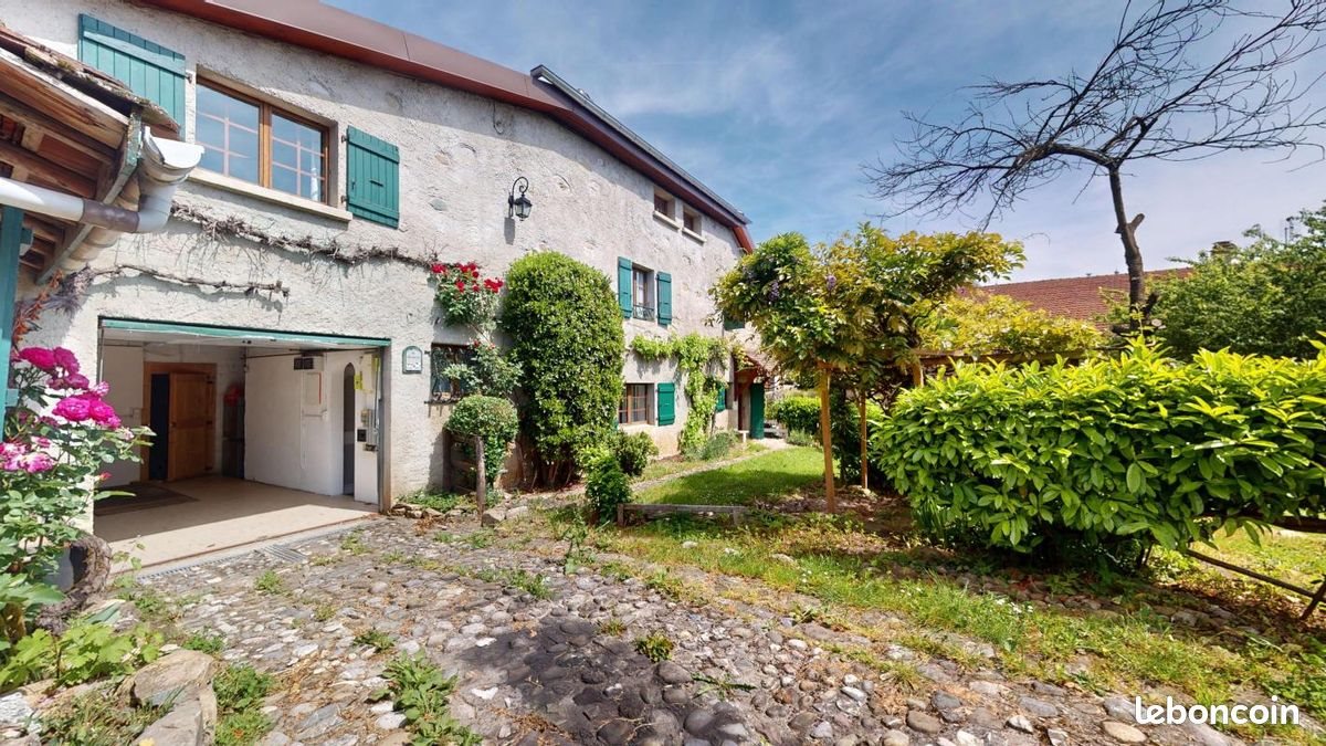Maison à vendre, 192m², Cranves-Sales