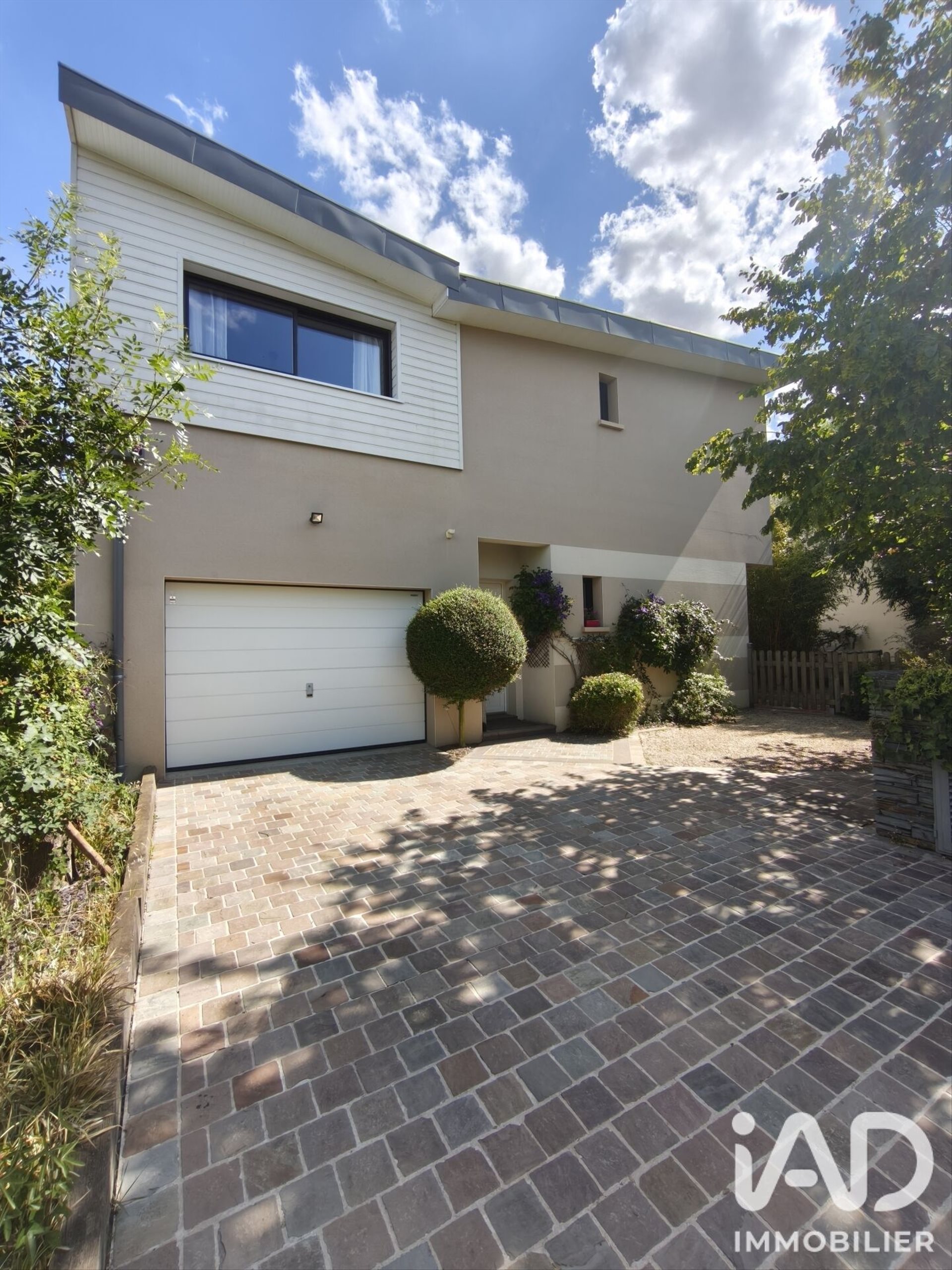 Maison à vendre, 203m², Montreuil-Juigné