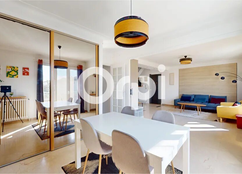 Appartement à louer, 98m², Bron
