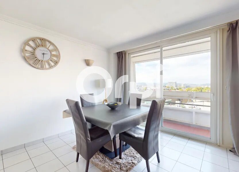 Appartement à vendre, 75m², Bron