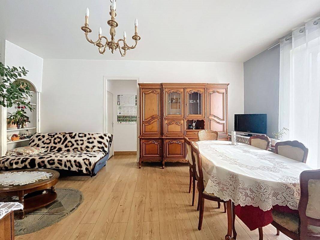 Appartement à vendre, 72m², Saint-Etienne