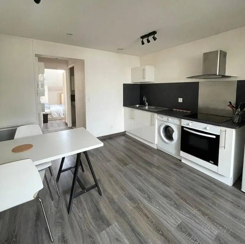 Appartement à louer, 27m², Saint-Etienne