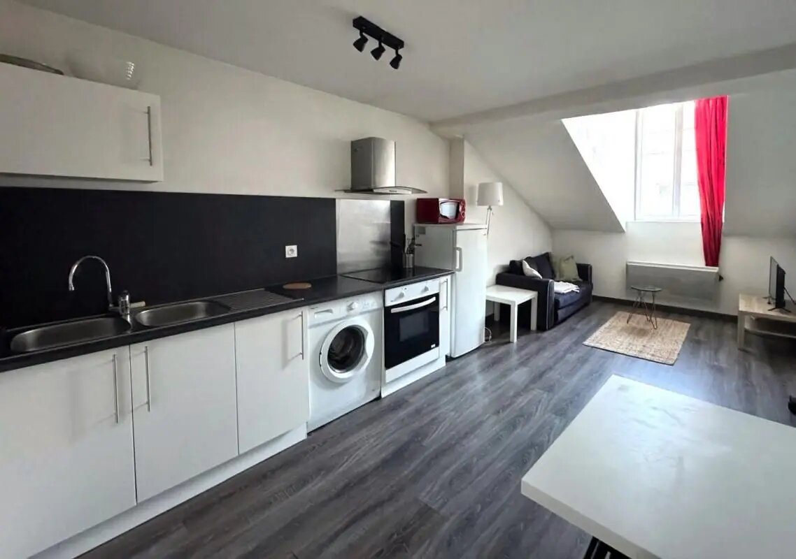 Appartement à louer, 27m², Saint-Etienne