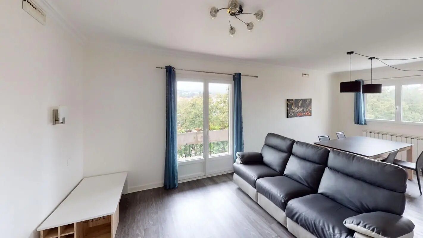 Appartement à louer, 67m², Montbrison