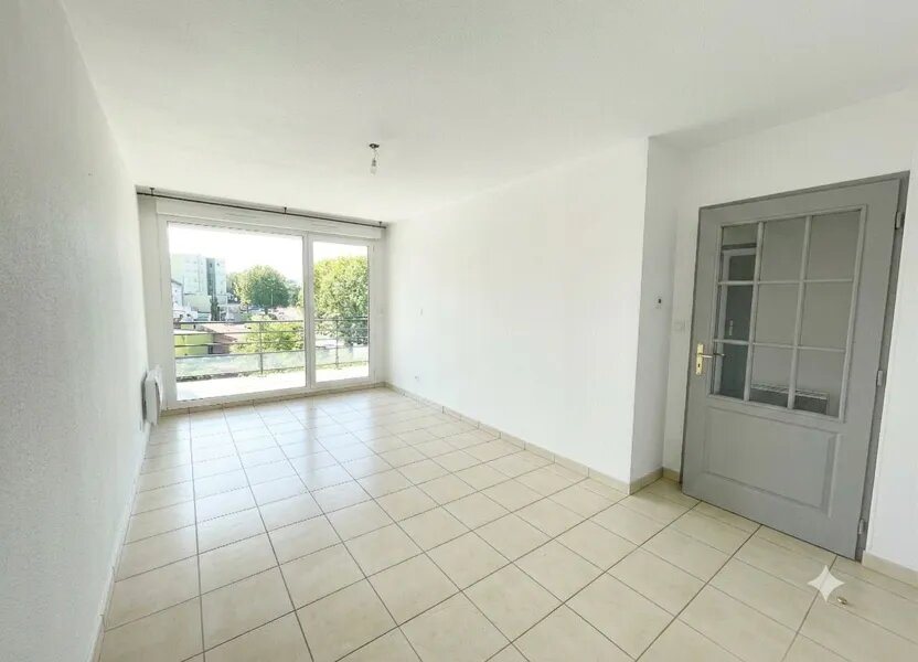 Appartement à louer, 43m², Saint-Priest-en-Jarez