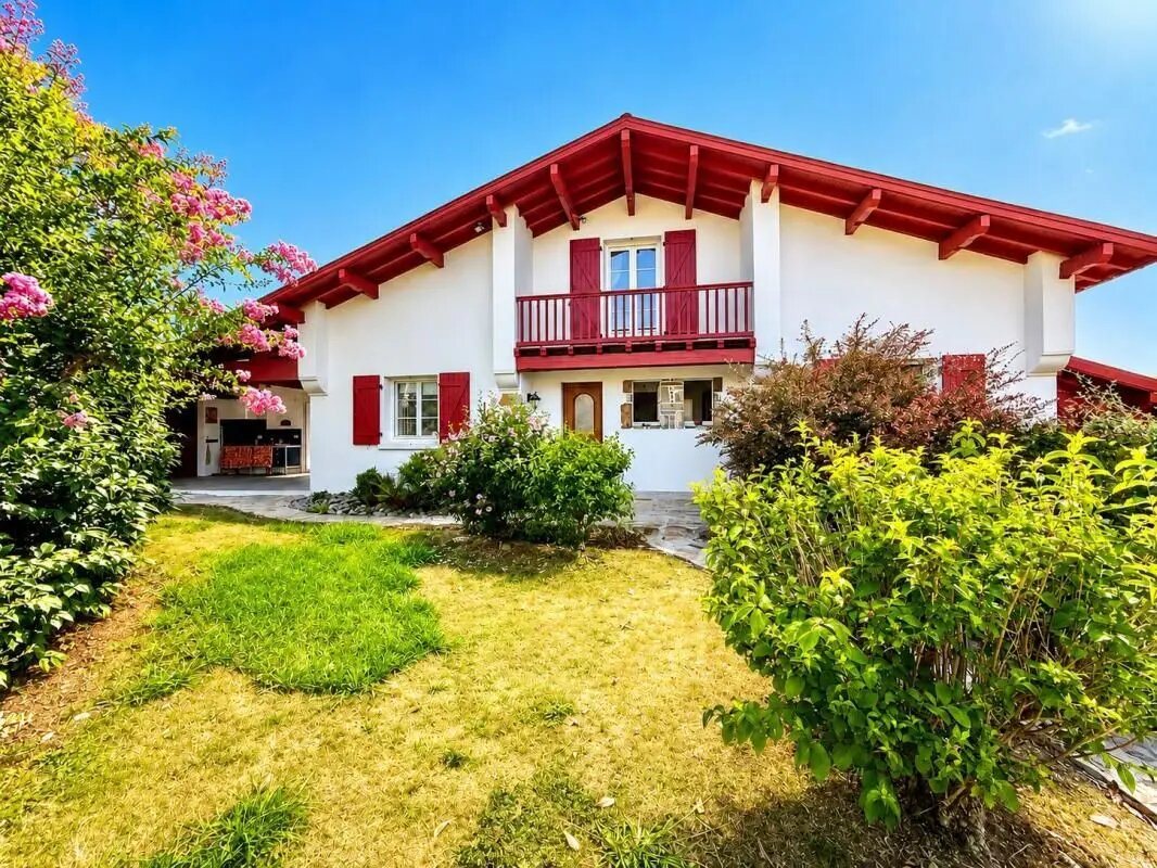 Maison à vendre, 243m², Urcuit