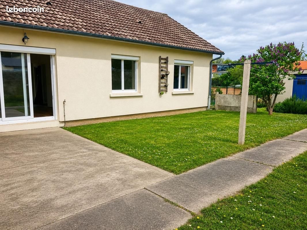 Maison à louer, 74m², Mamers