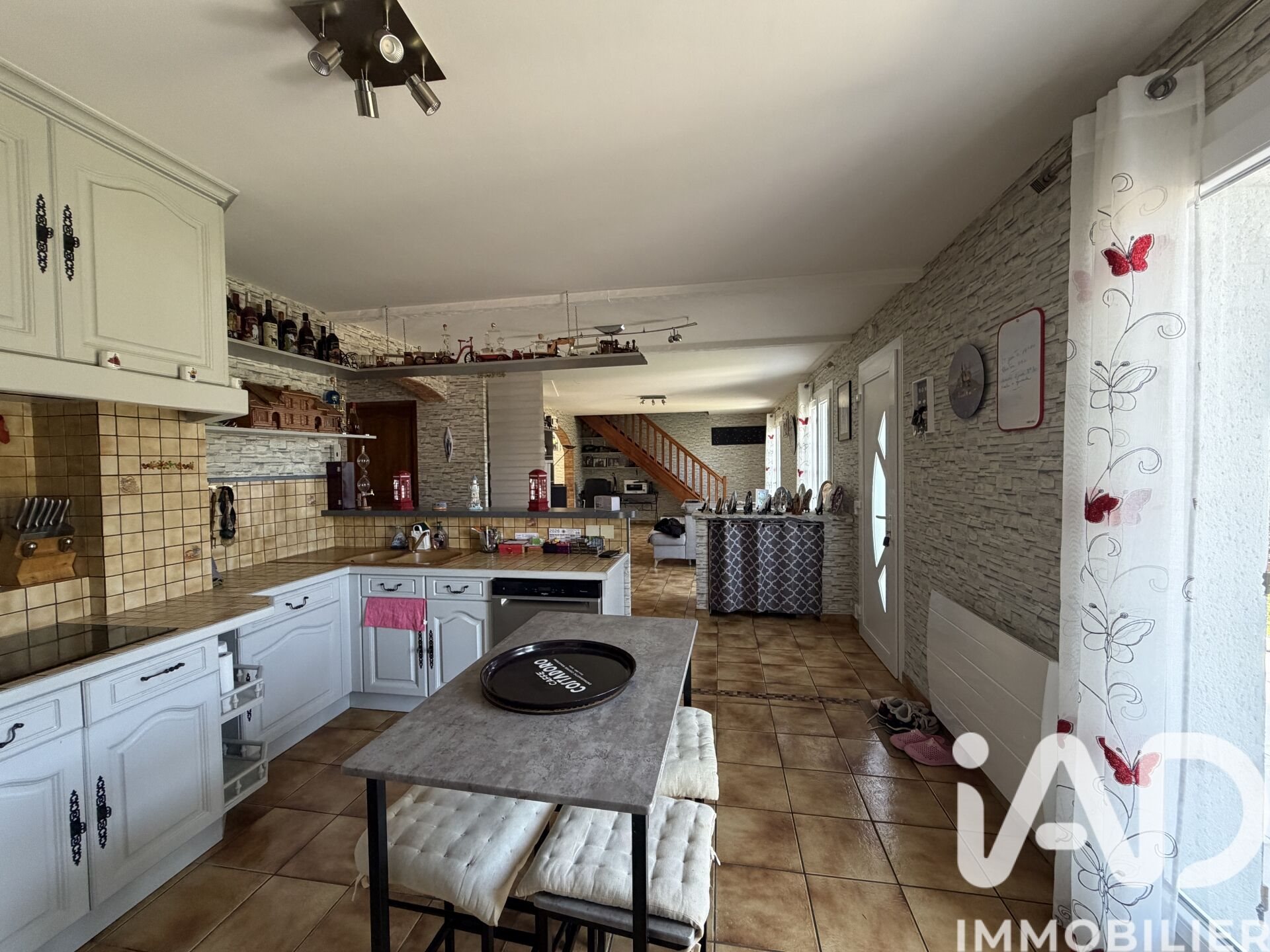 Maison à vendre, 140m², Bey