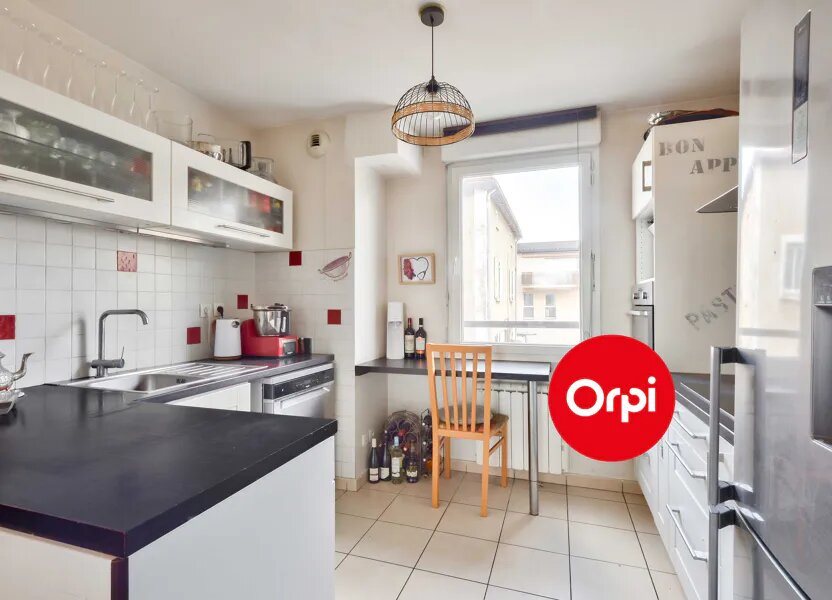 Appartement à vendre, 111m², Saint-Priest