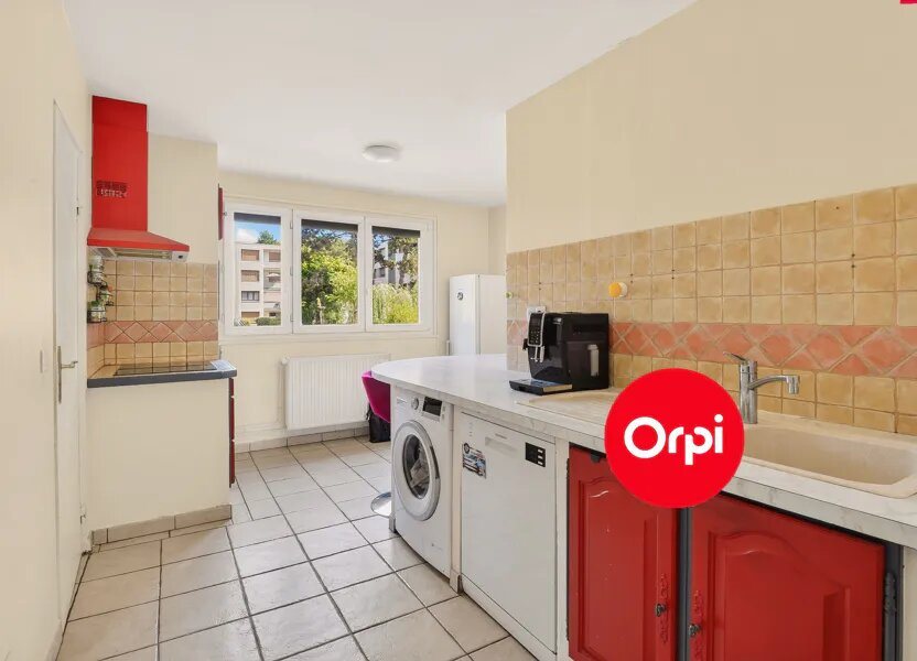 Appartement à vendre, 67m², Saint-Priest