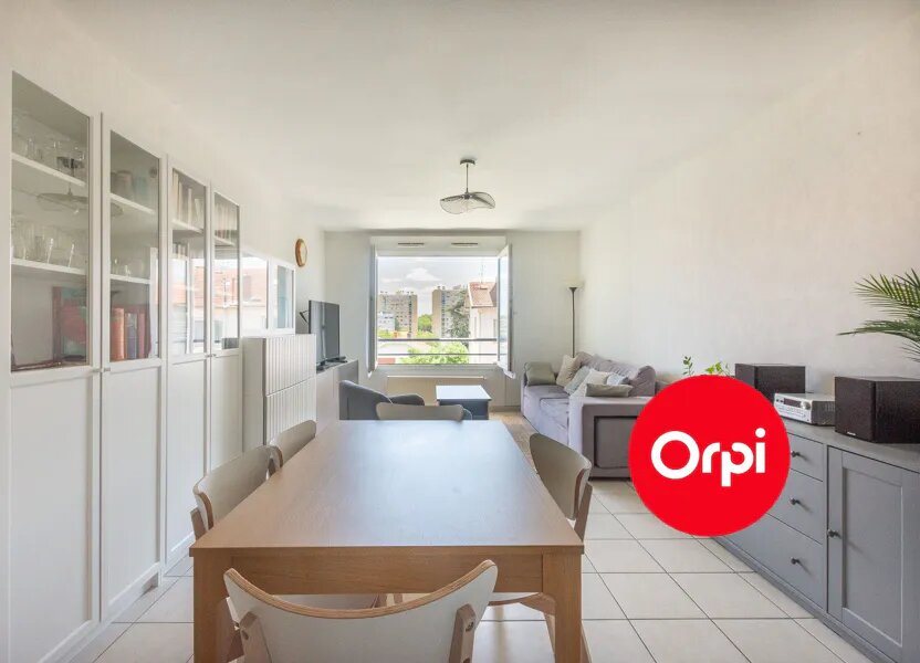 Appartement à vendre, 48m², Saint-Priest