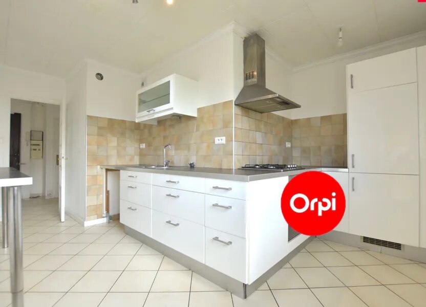 Appartement à louer, 89m², Saint-Priest