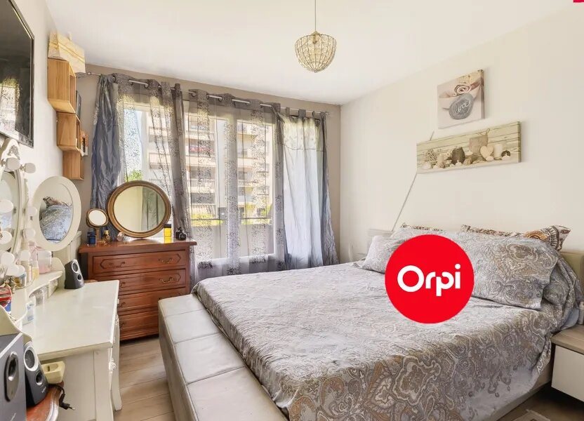 Appartement à vendre, 81m², Saint-Priest