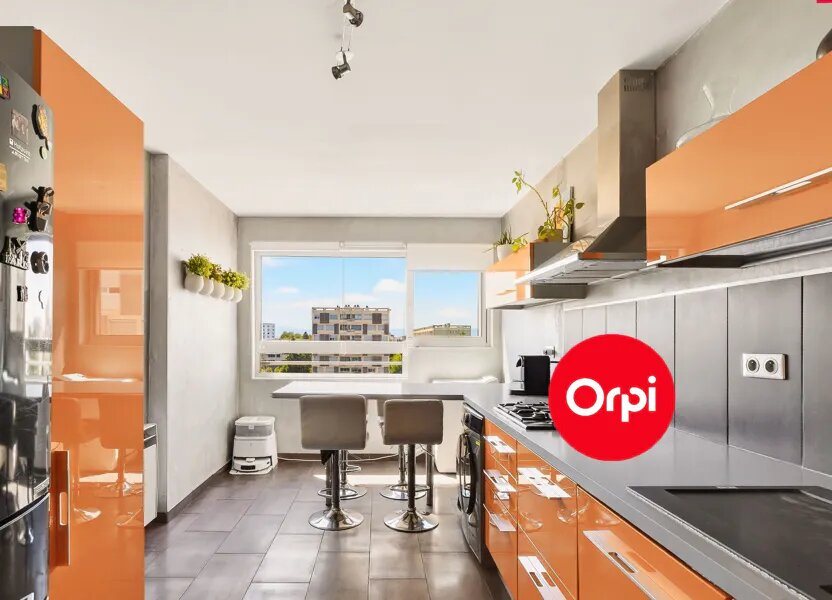 Appartement à vendre, 77m², Saint-Priest