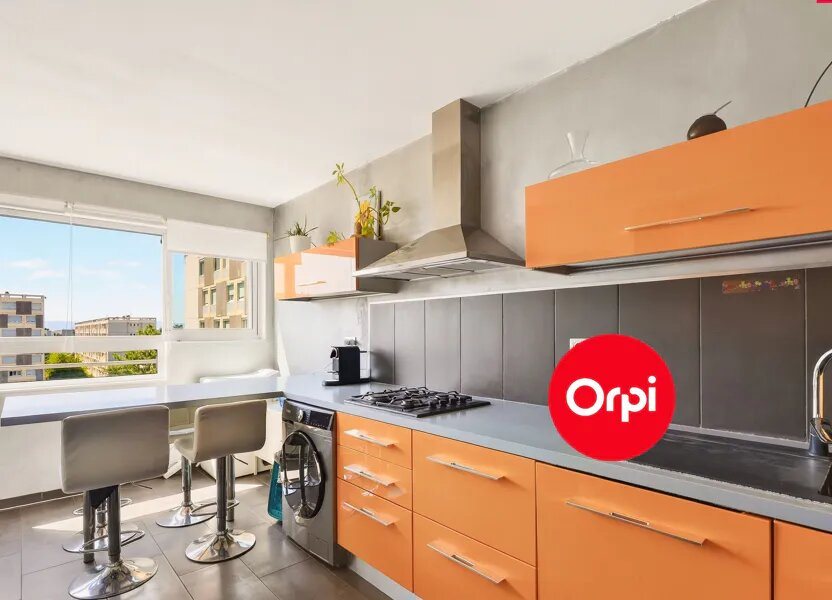 Appartement à vendre, 77m², Saint-Priest