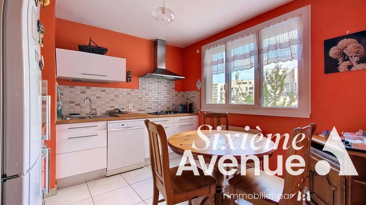 Appartement à vendre, 85m², Saint-Priest