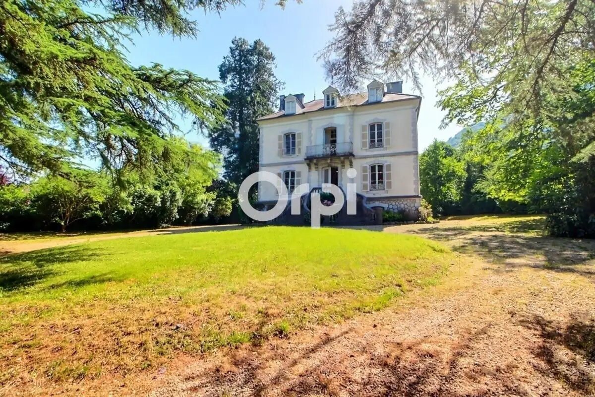 Maison à vendre, 330m², Louvie-Juzon