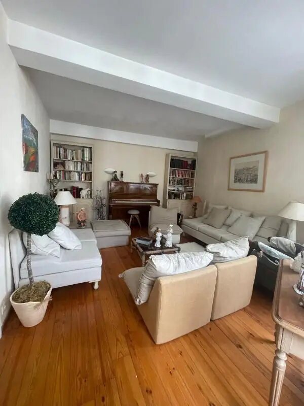 Maison à vendre, 177m², Oloron-Sainte-Marie