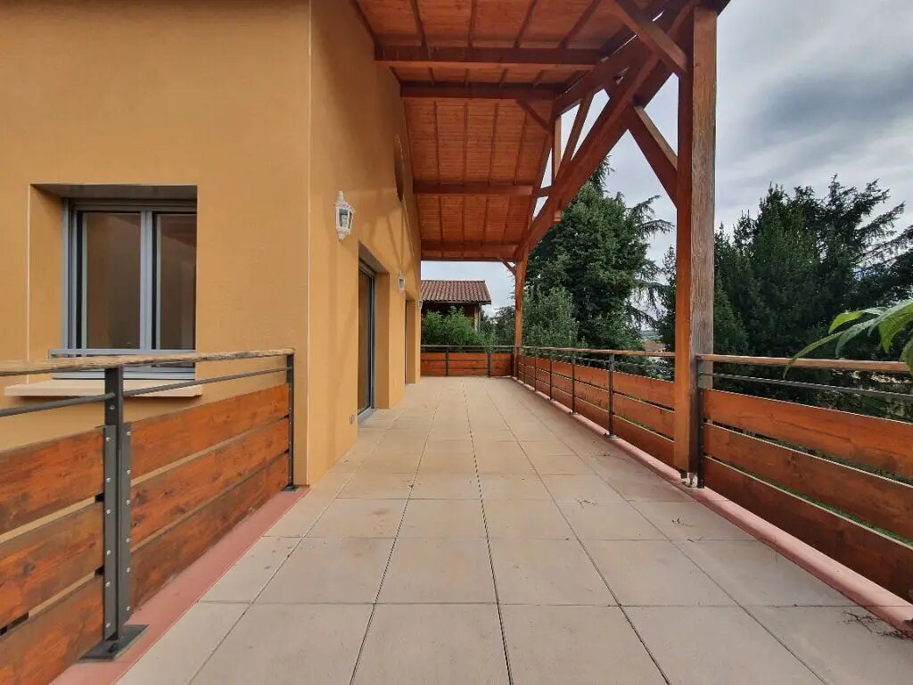 Appartement à louer, 98m², Albigny-sur-Saône