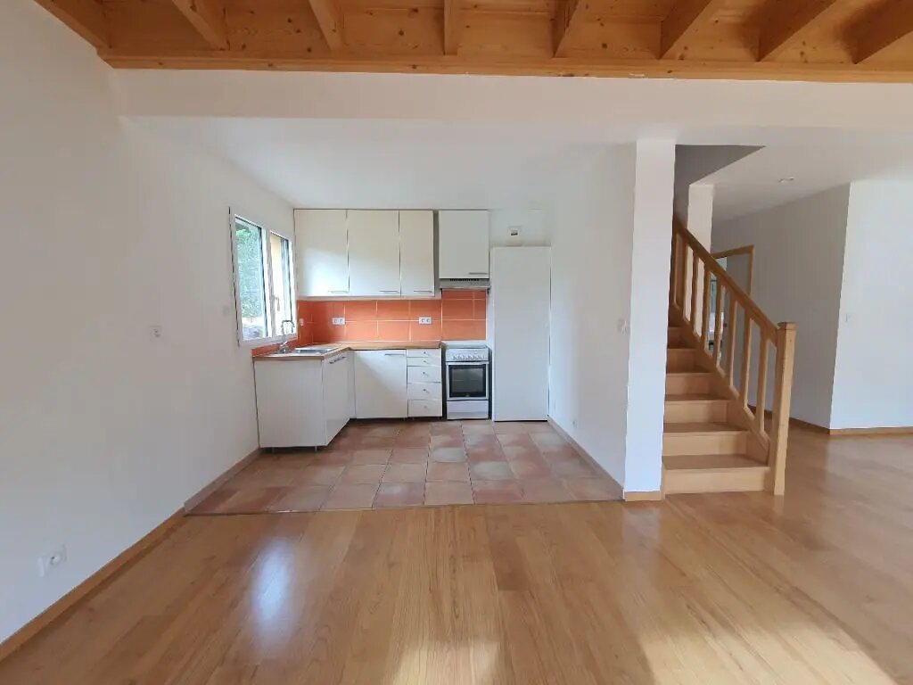Appartement à louer, 98m², Albigny-sur-Saône