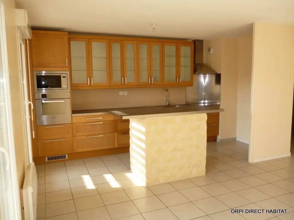 Appartement à louer, 65m², Jassans-Riottier