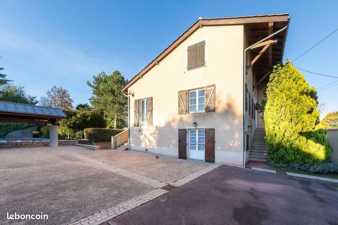 Maison à vendre, 158m², Mâcon