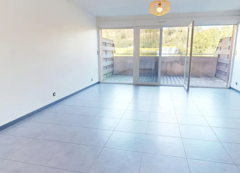 Appartement à louer, 96m², Neuville-sur-Saône