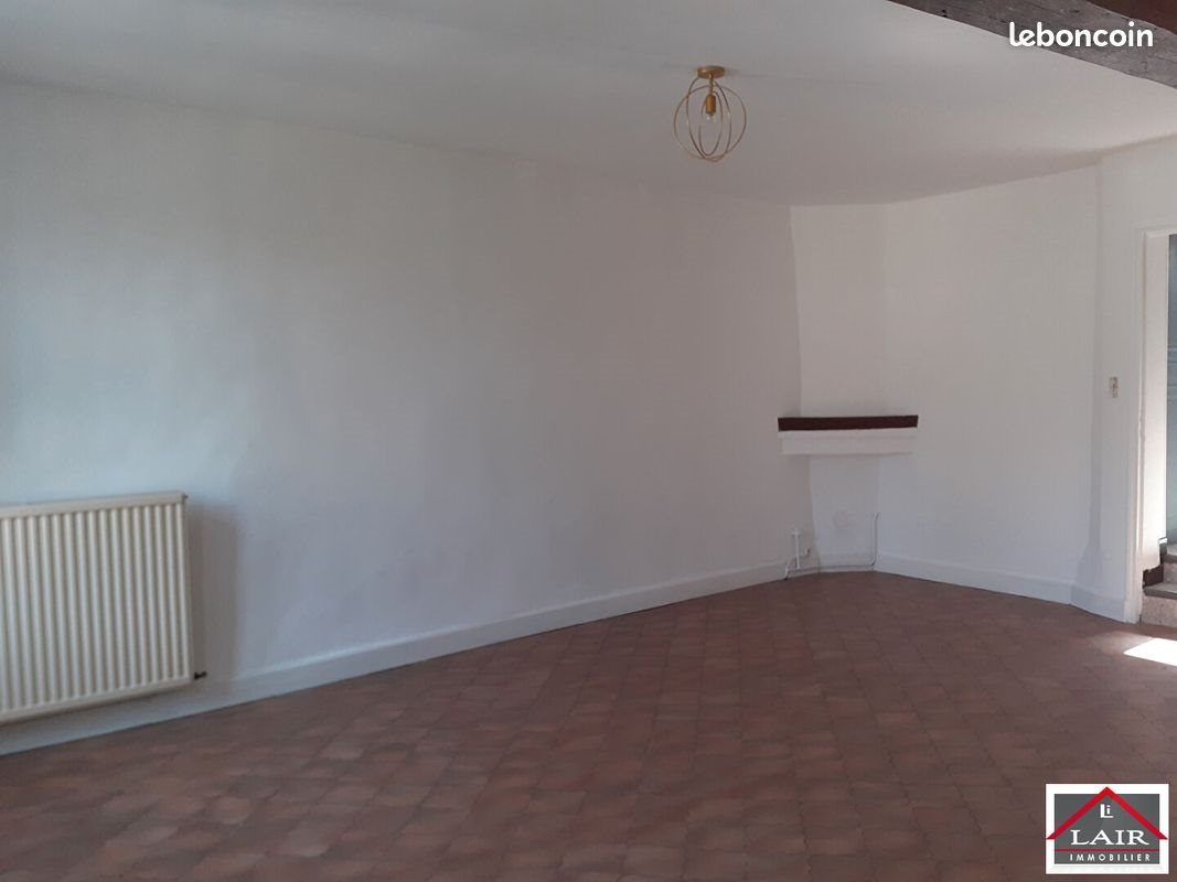 Maison à louer, 66m², Mamers