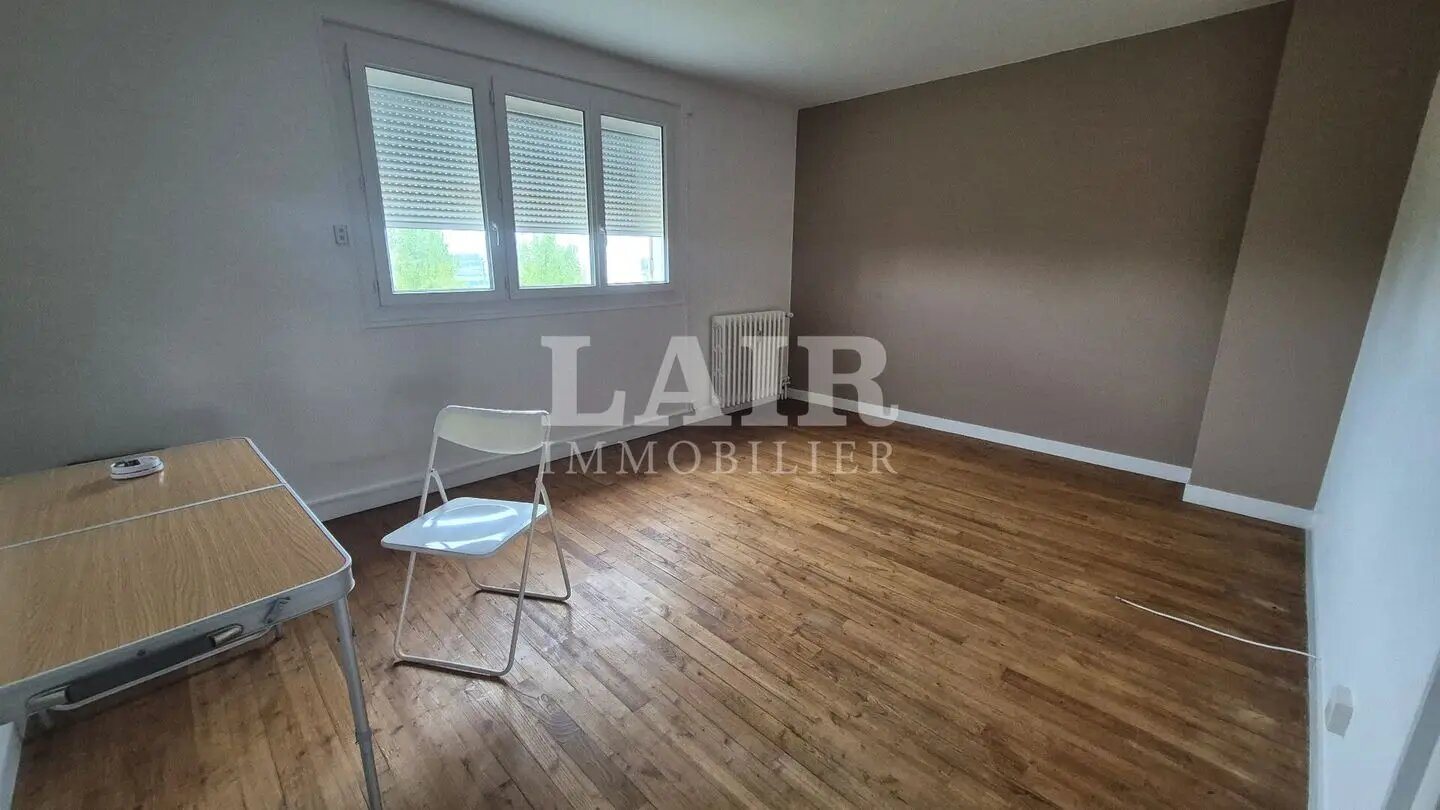 Appartement à louer, 72m², Sées