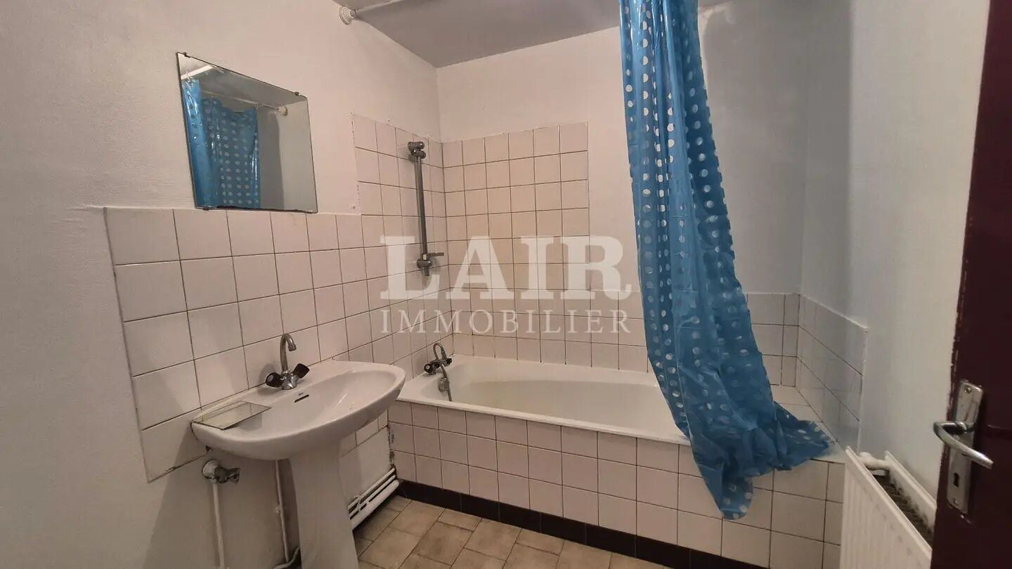 Maison à louer, 65m², Essay