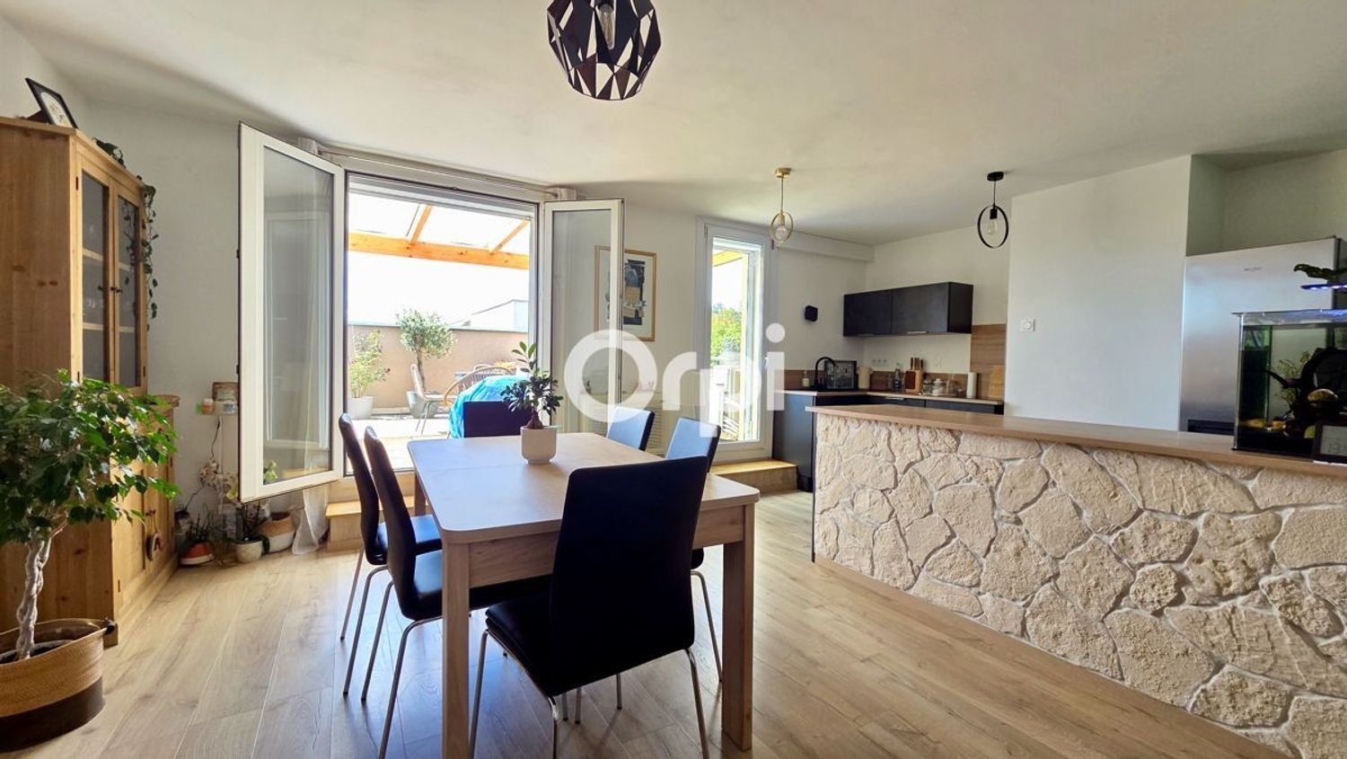 Appartement à louer, 62m², Meyzieu