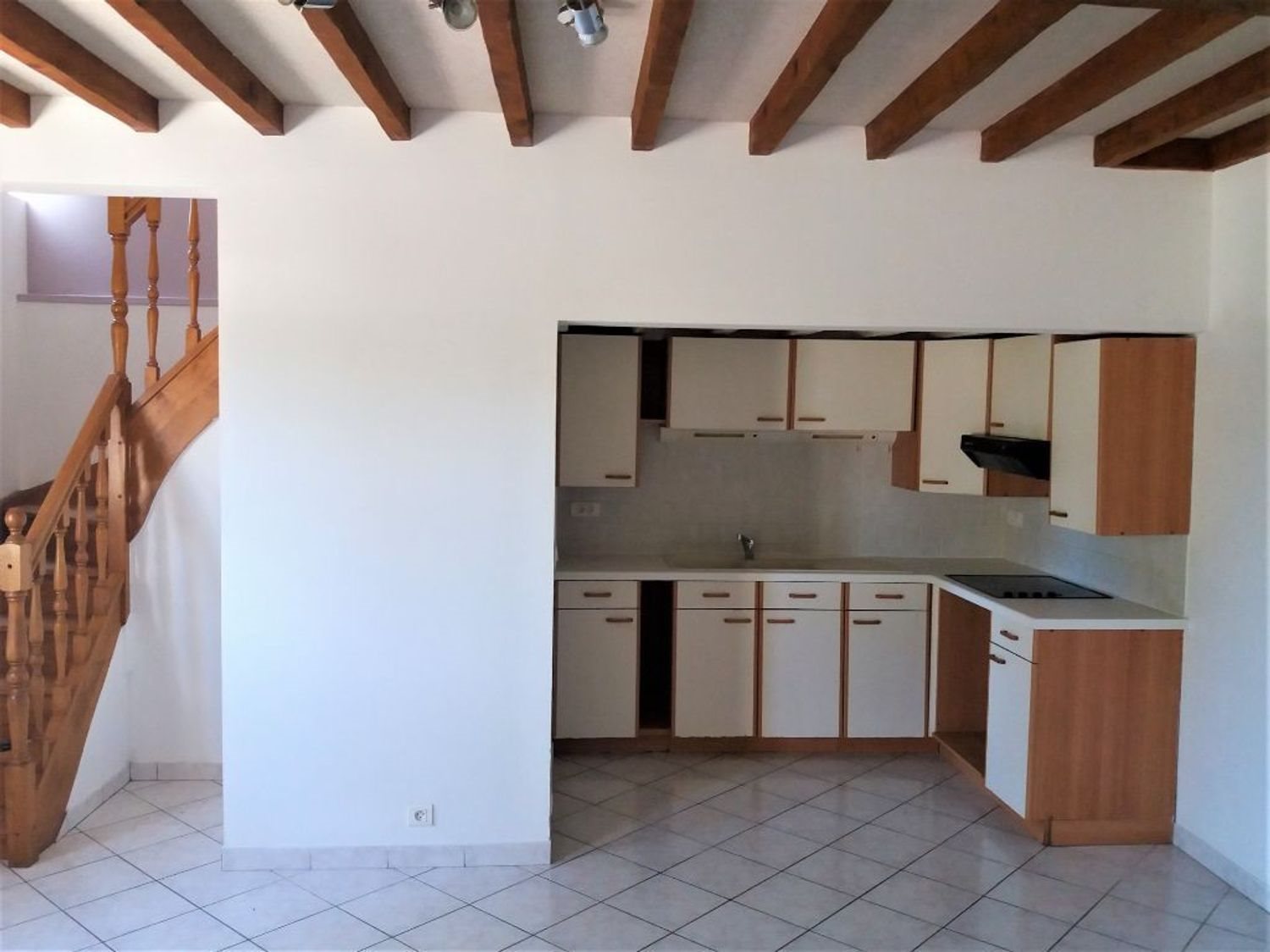 Maison à louer, 46m², Chevincourt