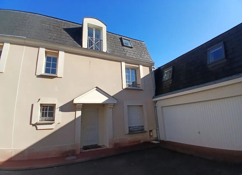 Maison à louer, 214m², Compiègne