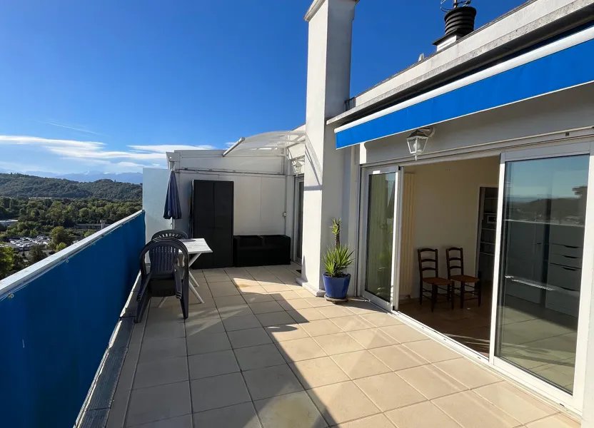 Appartement à louer, 69m², Pau