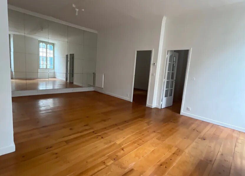 Appartement à louer, 79m², Pau