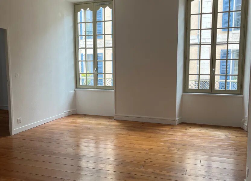 Appartement à louer, 79m², Pau