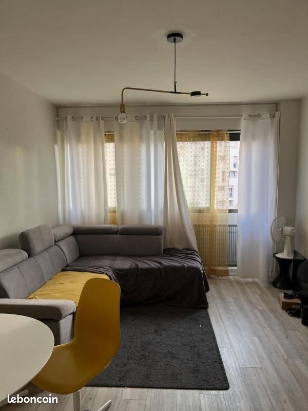 Appartement à louer, 41m², Pau