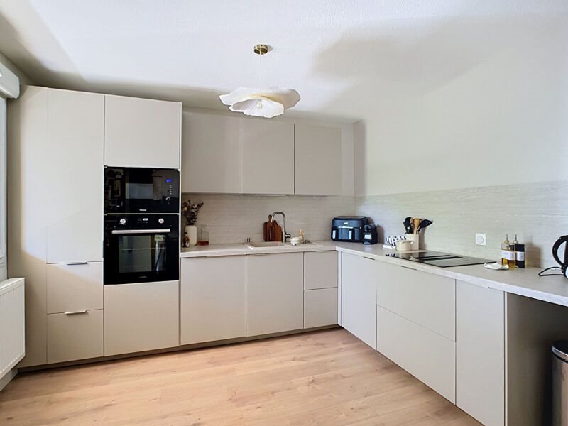 Appartement à vendre, 82m², Belleville