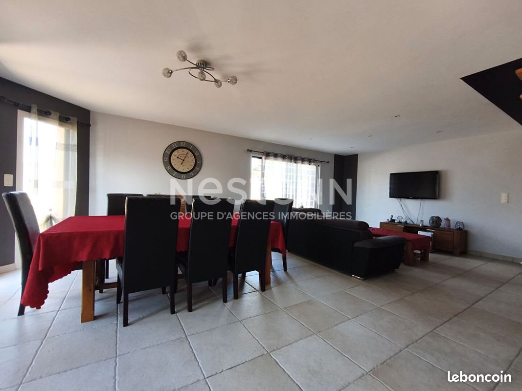 Maison à vendre, 114m², Sérent
