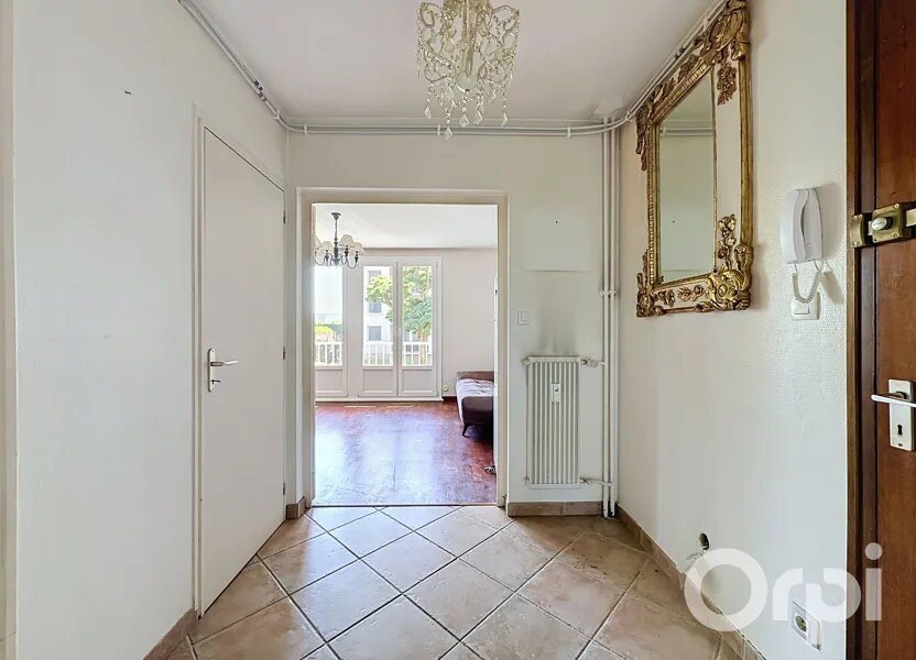 Appartement à vendre, 75m², Arnas