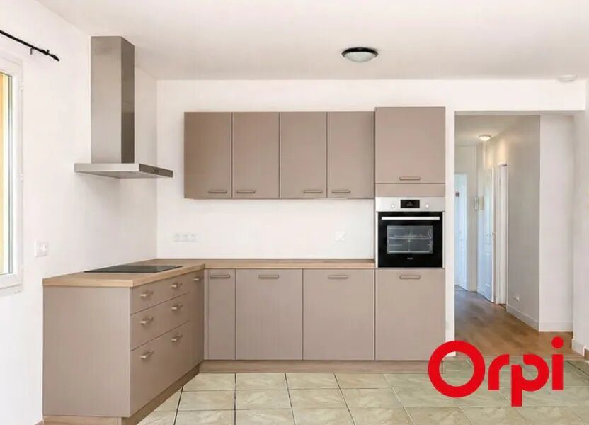 Appartement à vendre, 77m², Saint-Genis-Laval