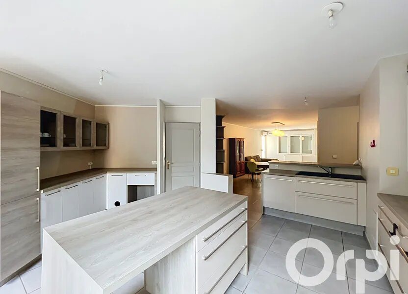 Appartement à louer, 107m², Villeurbanne