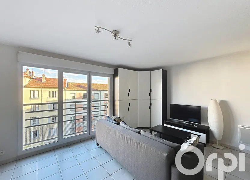 Appartement à louer, 42m², Villeurbanne