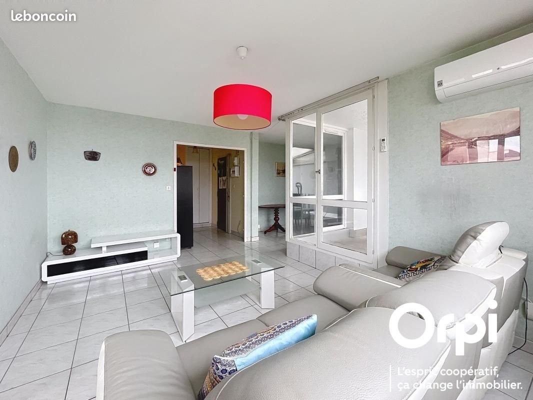 Appartement à vendre, 75m², Décines-Charpieu