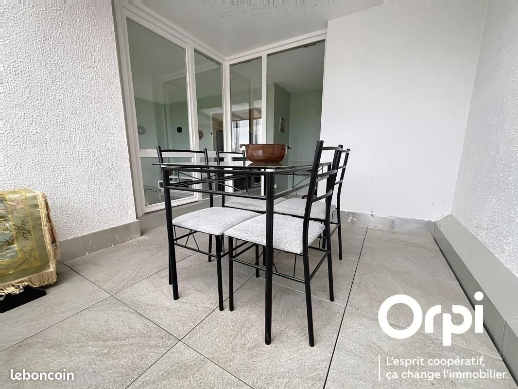 Appartement à vendre, 75m², Décines-Charpieu
