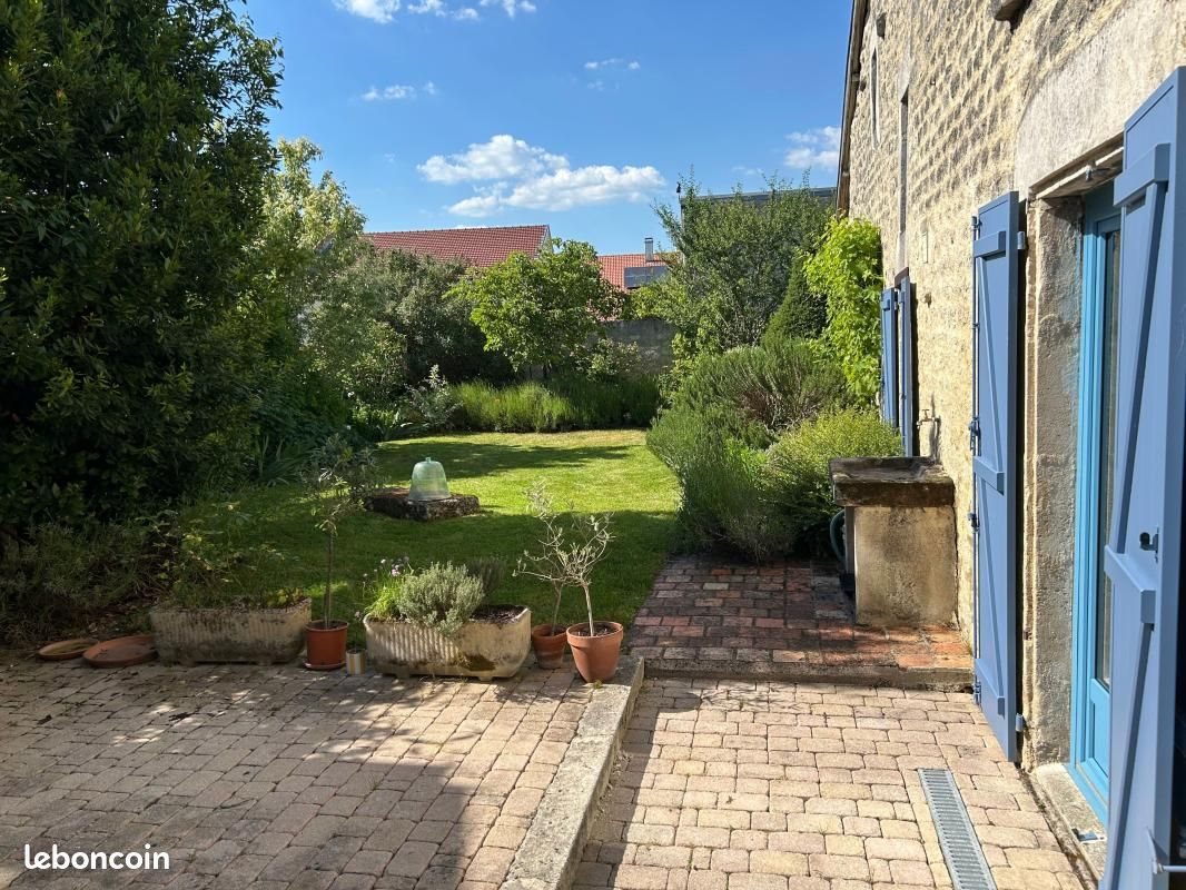 Maison à vendre, 334m², Dieue-sur-Meuse