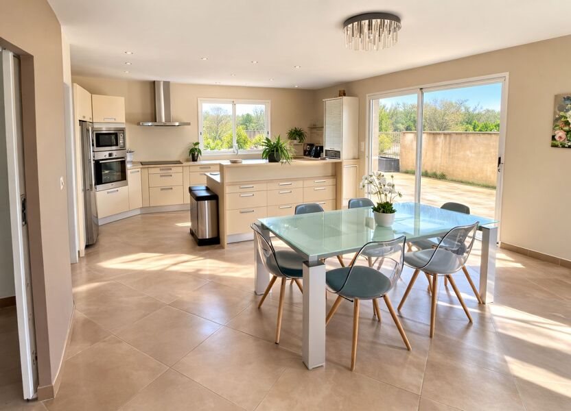 Maison à vendre, 180m², Buros