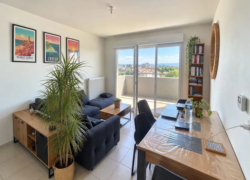 Appartement à louer, 3m², Pau